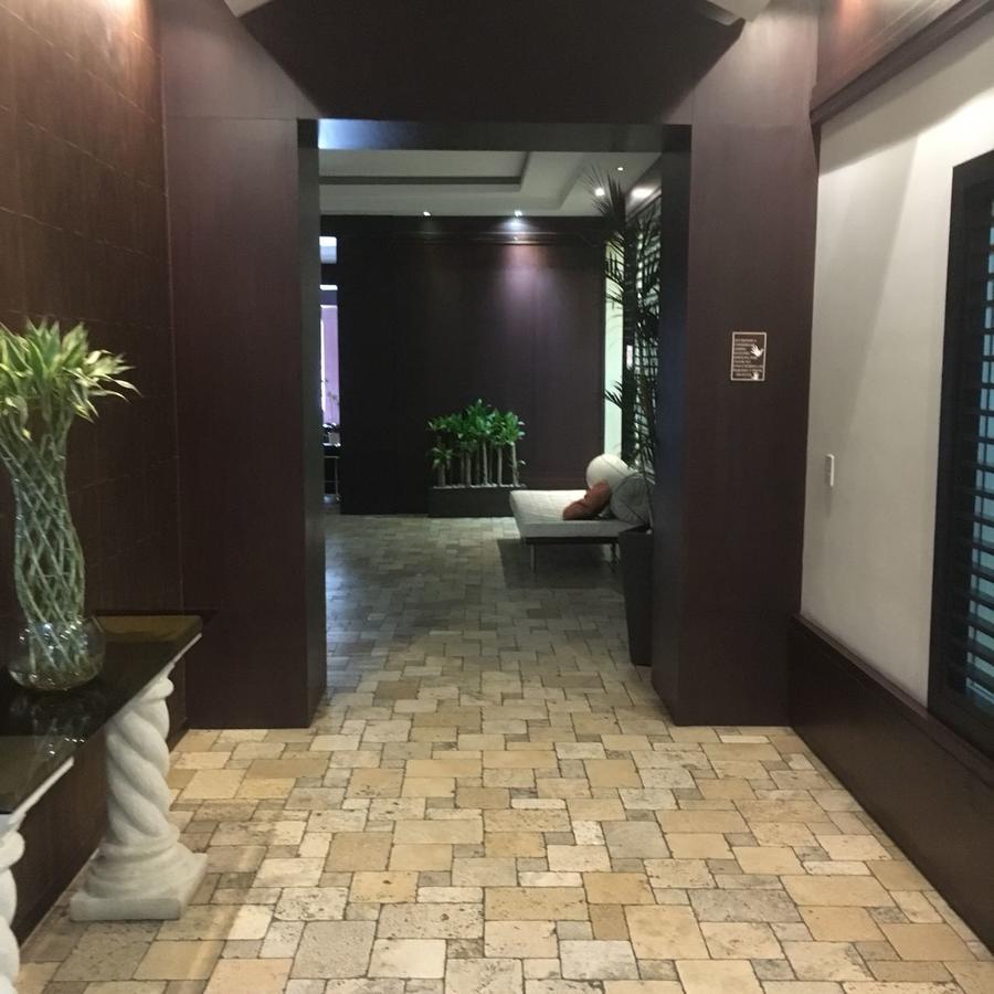 Suites Parque Real Кито Экстерьер фото