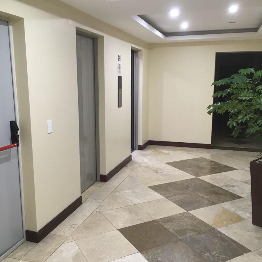Suites Parque Real Кито Экстерьер фото