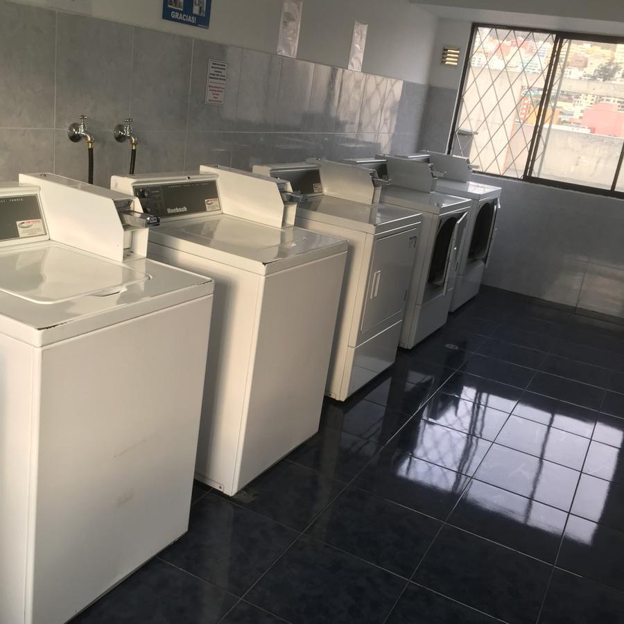 Suites Parque Real Кито Экстерьер фото